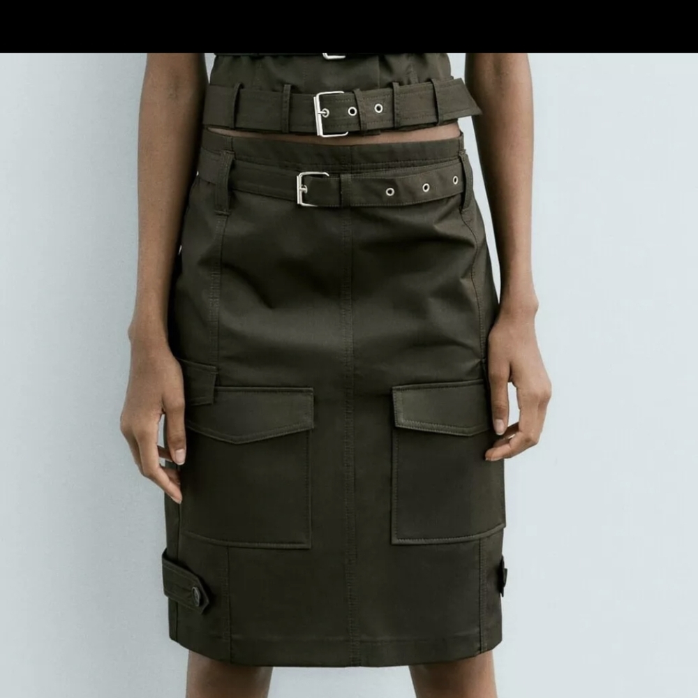 🆕 ZARA Mid-Rise Cargo Skirt
